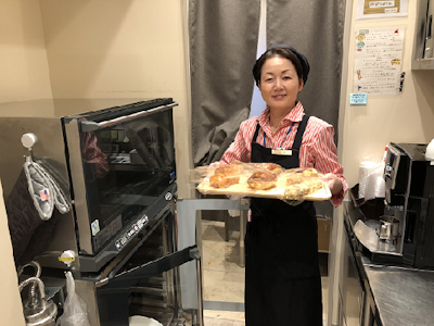 15時まで勤務OKのマンションカフェスタッフ