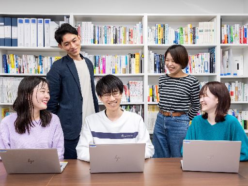 ＼データ活用が学べる／１日４時間～＆週4日〜★平日のみ★在宅勤務...