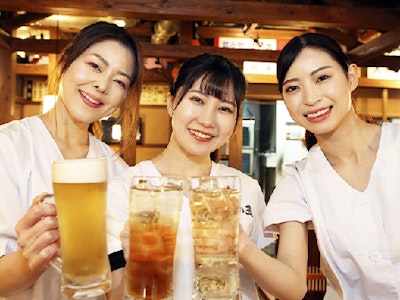 大衆酒場のホール