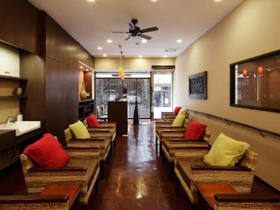 株式会社ＲＡＲＥＣＲＥＷ