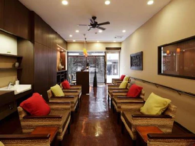 株式会社ＲＡＲＥＣＲＥＷ