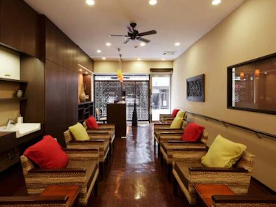 株式会社ＲＡＲＥＣＲＥＷ