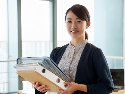 在宅ワークの義肢開発企業でスケジュール管理などの総務サポート
