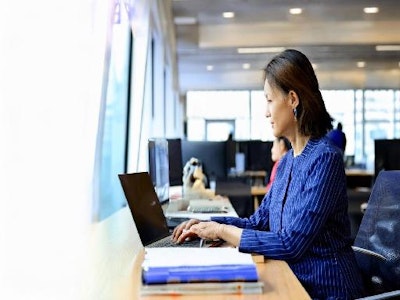 主婦(夫)が活躍中の再生医療ベンチャー企業の総務