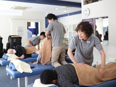 月の光整骨院 小倉院の求人画像