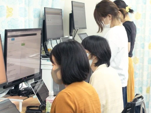 主婦 夫 活躍 株式会社トラーナ 高円寺駅 のパート アルバイト求人情報 しゅふｊｏｂ No