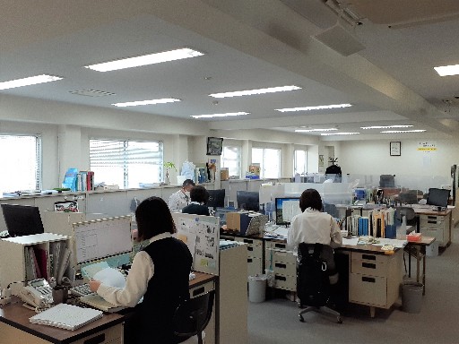 ★経験・資格活かせる★建設会社で＜現場監督補佐スタッフ＞を募集！...