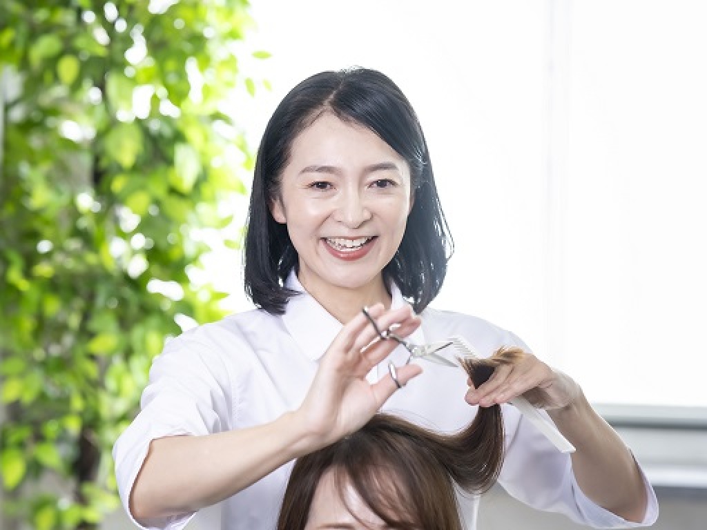 主婦・主夫活躍】HAIR STUDIO IWASAKI 東京旭が丘店（北八王子駅