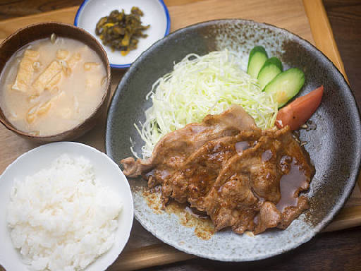 698【調理補助】企業内食堂でのお仕事！カウンターで盛付　★