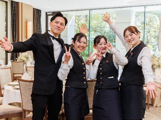 【結婚式場内レストランのホールスタッフ】週2～×1日4h～OK◎...