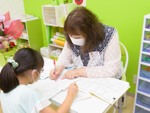 しゅふ活躍中　学研教室【採点・指導アシスタント】　週1日～OK　...