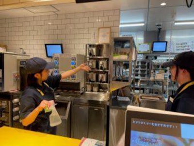 未経験歓迎のチキンバーガー専門店の開店準備
