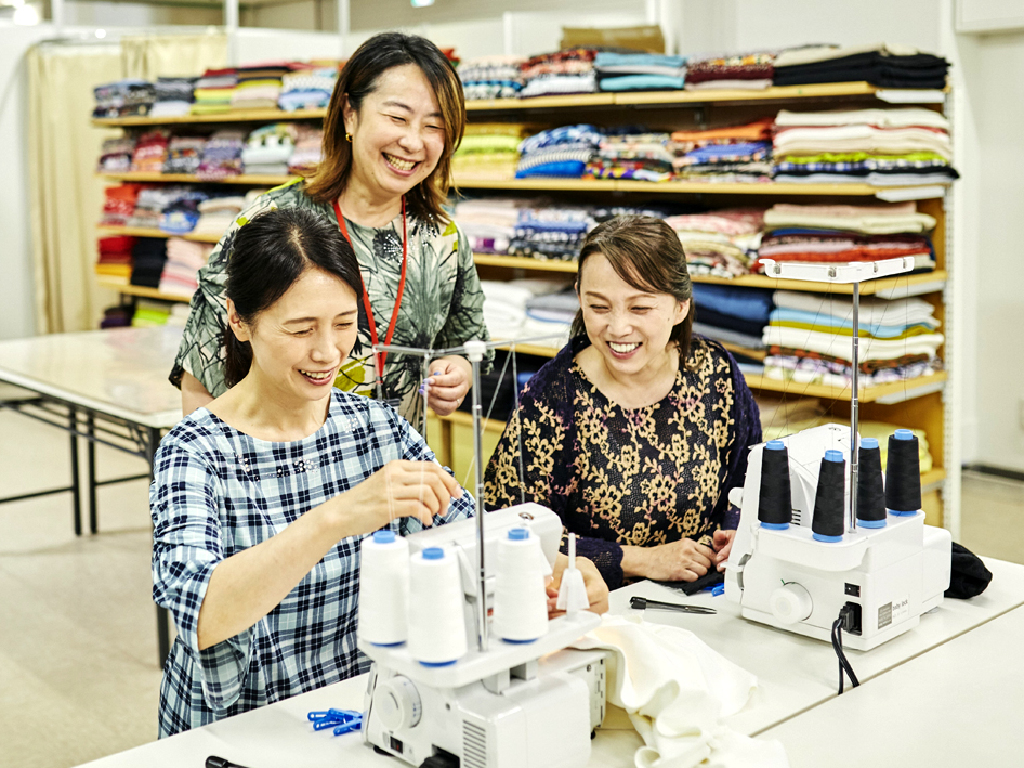 主婦・主夫活躍】佐藤貴美枝ニットソーイングクラブ イオンモール浜松