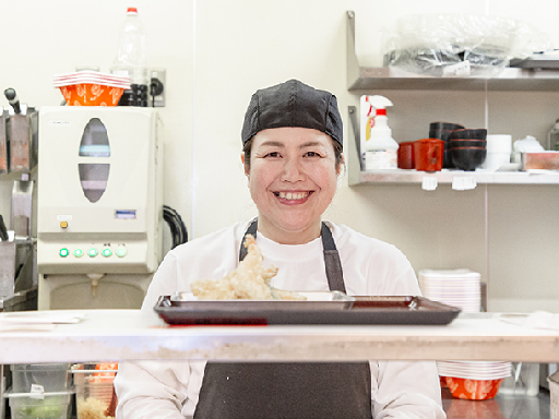 【天丼・天ぷら本舗　さん天　四條畷店】キッチン★未経験でも安心！...