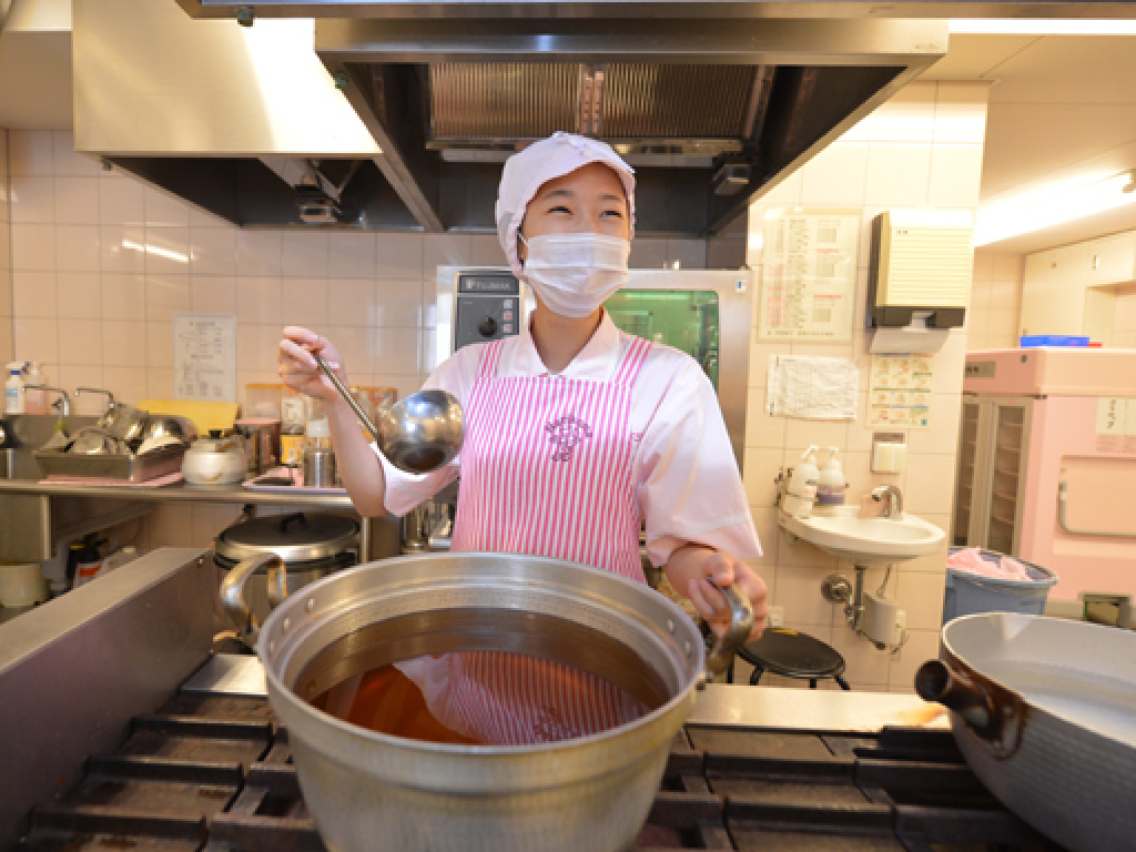 主婦活躍 沖野原 内厨房 長谷野駅 のパート アルバイト求人情報 しゅふjobパート No 12321452