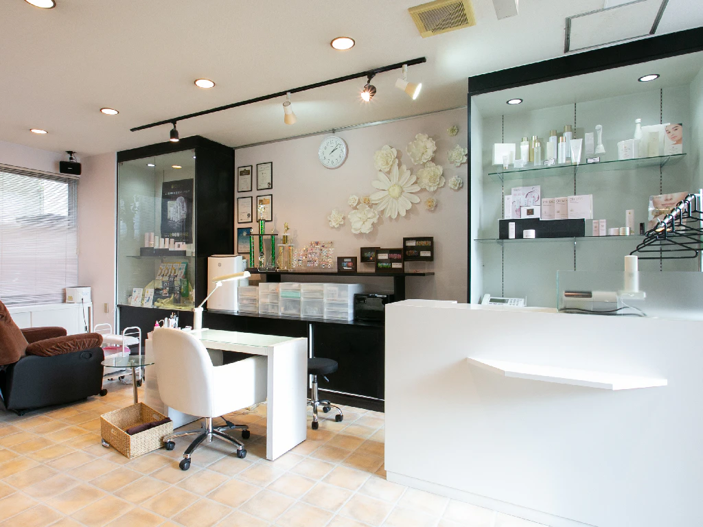 主婦 夫 活躍 ハロービューティ 覚王山駅 のパート アルバイト求人情報 しゅふｊｏｂ No 1262