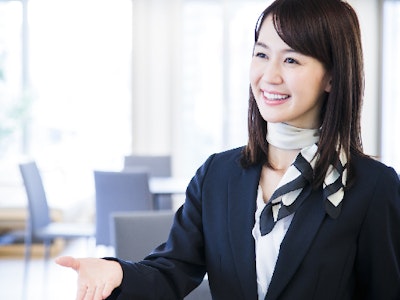 株式会社バックスグループ（羽田空港ターミナルビル）の求人画像