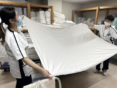 ワタキューセイモア株式会社/福岡大学病院の求人画像