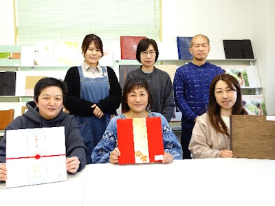 17時まで勤務OKの結婚式、成人式、七五三記念アルバムの制作