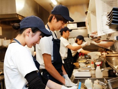 主婦(夫)に嬉しい焼肉店のキッチンスタッフ