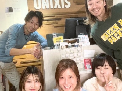 HAIR&MAKE UNIXIS 泉店の求人画像