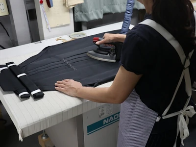 15時まで勤務OKの弓道袴生産に伴うアイロンがけ、縫製、軽作業スタッフ