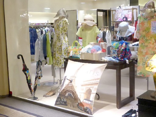 ジョナ〈東武ホテルレバント東京店〉【アパレルショップの接客販売ス...