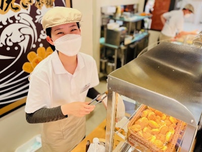 おめで鯛焼き本舗の店舗スタッフ（店舗管理補佐）