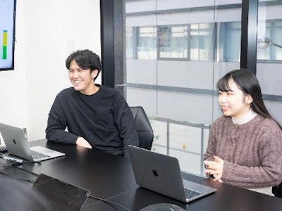 在宅ワークのIT企業の事務職