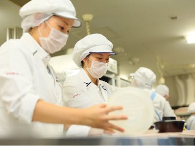 ＮＧＫセラミックデバイス石川工場 内厨房　《シダックスコントラクトフードサービス株式会社》の求人画像