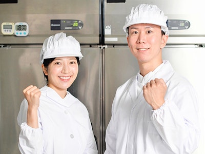 学生食堂での調理スタッフ