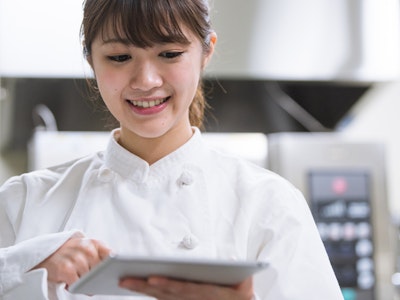 朝食ビュッフェのホール