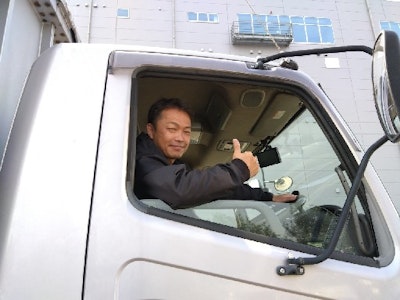 中型・大型トラックドライバー　ルート配送