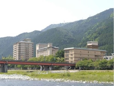 温泉老舗旅館のスタッフ