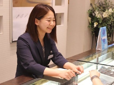 主婦(夫)に嬉しい宝飾専門店スタッフ(正社員)