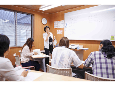 時間や曜日が選べる日本語学校の講師