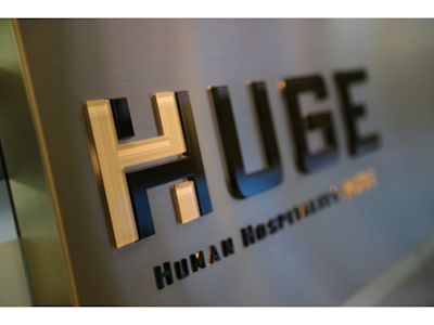 株式会社HUGEの求人画像