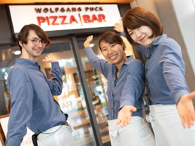 ウルフギャング・パック 大阪国際空港店の求人画像