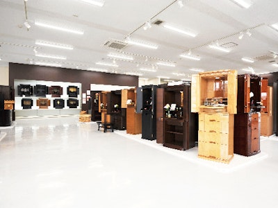 15時まで勤務OKの仏壇仏具店の接客販売スタッフ