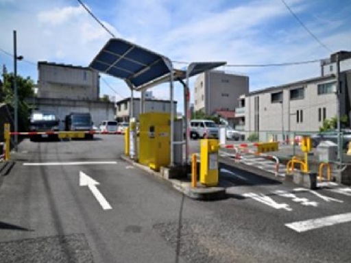 コインパーキングをピカピカに。柔軟シフトで時間を有効活用！週4日...