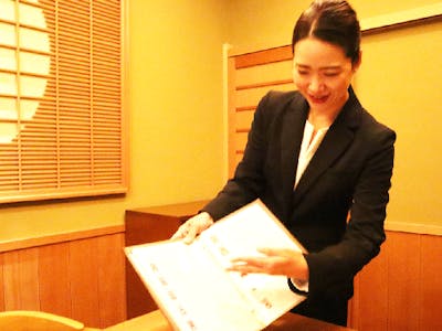 16時まで勤務OKの高級天ぷら料理店の接客・案内・雑務