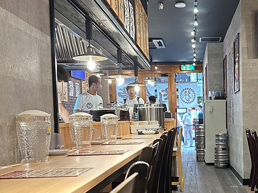 主婦（夫）さん以外にも、幅広い年齢層の方活躍中！希望シフト制♪お...