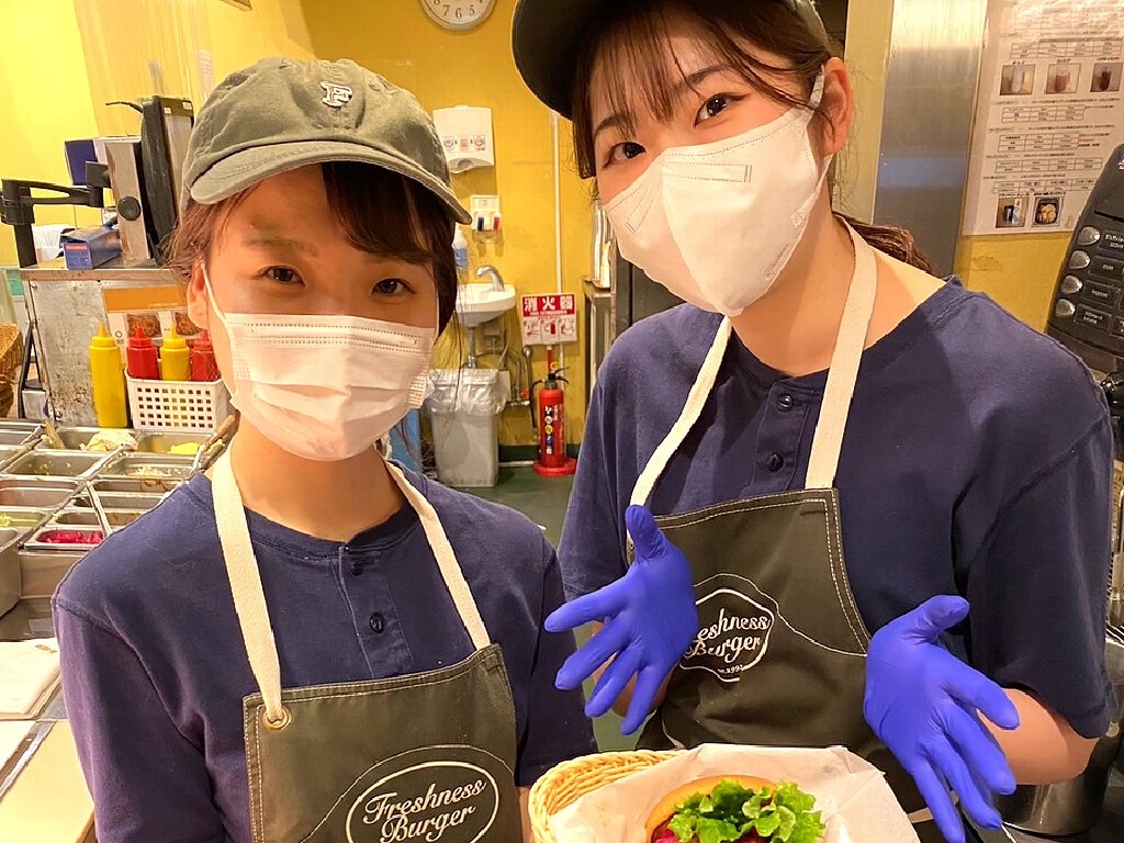 主婦（夫）活躍】フレッシュネスバーガー 大手町店（大手町(東京都)駅