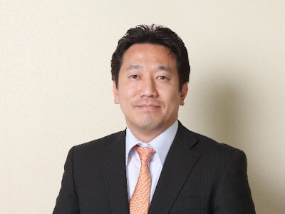 在宅ワークの会計事務所で会計ソフトの入力、税務申告書の作成補助