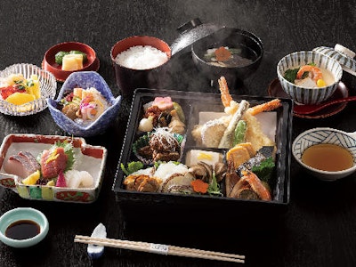 週3日～の料理のデリバリー