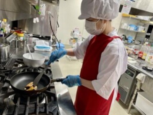 週2日　★社員寮での調理スタッフ＼ブランク不問／★30～60代し...