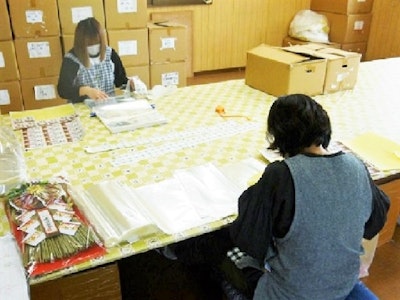 16時まで勤務OKの軽作業（お盆用品・お正月用品の倉庫内作業）