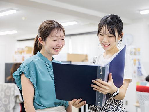 【駅チカ徒歩５分】★未経験OK！パソコン作業や電話応対のお仕事！...