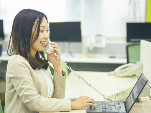 《20代~50代の方が活躍中》人気の事務職×新宿エリア勤務♪電話...