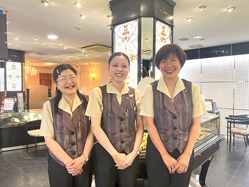 週2~◎15時or16時までOK★煌びやかな宝石に囲まれて…+*...